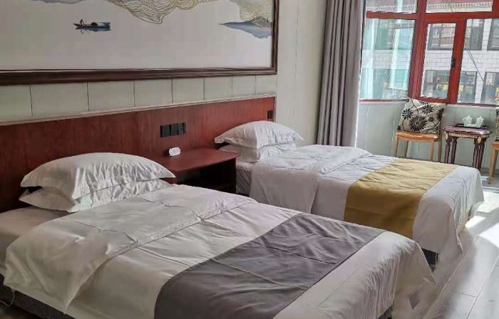 Gaji Hotel