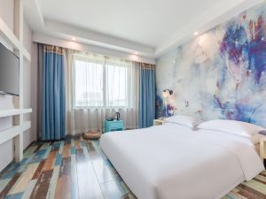 Yajun Hotel (Yiwu International Trade City)