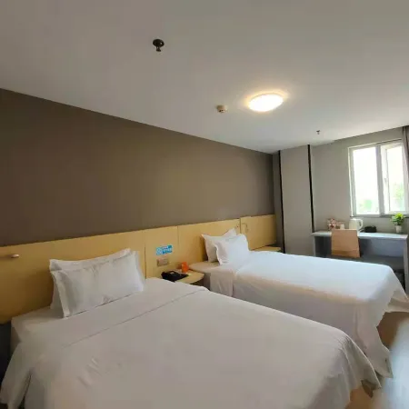 7Days Inn Chain Hotel (Zhenjiang Railway Station)