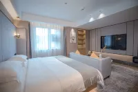 Lancang Jianyi Boutique Hotel - Airport Shuttle