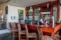 The Beach Hotel - Bares