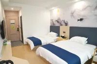 Yongkang Yihang Business Hotel (Zhiying Square)