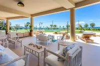 Elysian Luxury Hotel and Spa فنادق في Messini
