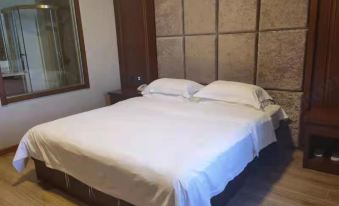 Kedong Golden Crane Hotel