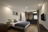 Fanjing Mountain Bula Yunshe Hotel