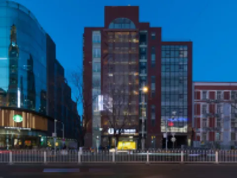 JianGuo Hidden Hotel （Beijing Tian An Men Wangfujing store） Hotels in Beijing