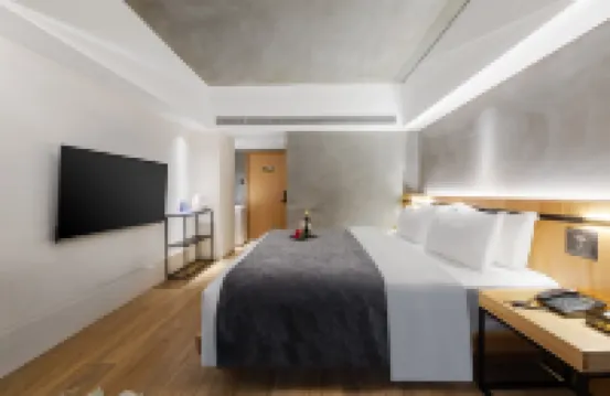 Manting Fashion Hotel (Yueyang Tower Scenic Area Branch)