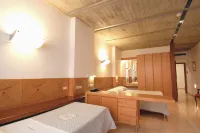 Albergo Bianchi Stazione Hotels in Curtatone