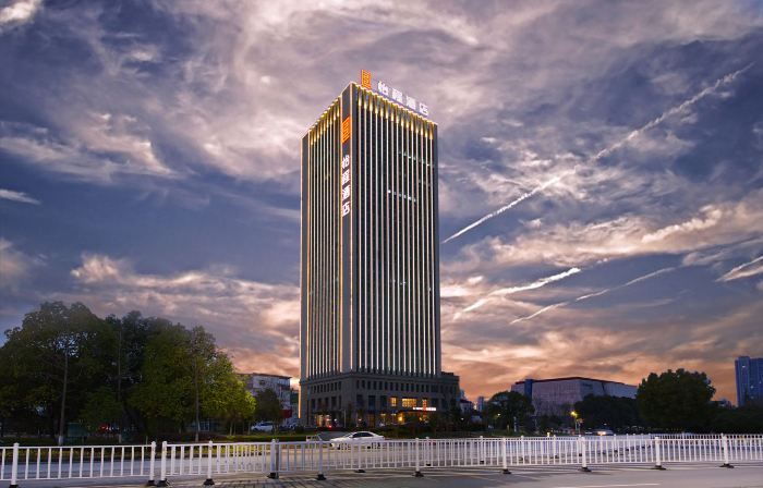 ECHENG Hotel (Huanggang Wanda Square City Museum)