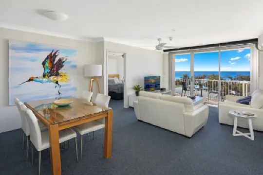 埃勞伊拉大樓海濱公寓酒店