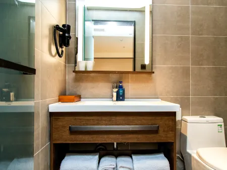 HanTing Hotel (Lingbi Zhong'an City Plaza) Отели в г. Линби