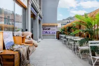 Hidden Mountain Stream · Scenic Luxury Vacation Apartment (Badaling Great Wall)