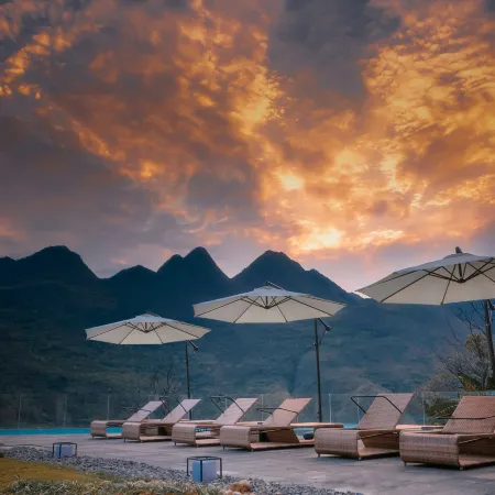 Yuanfu Xiadu Bridge Canyon Resort, Huangguoshu