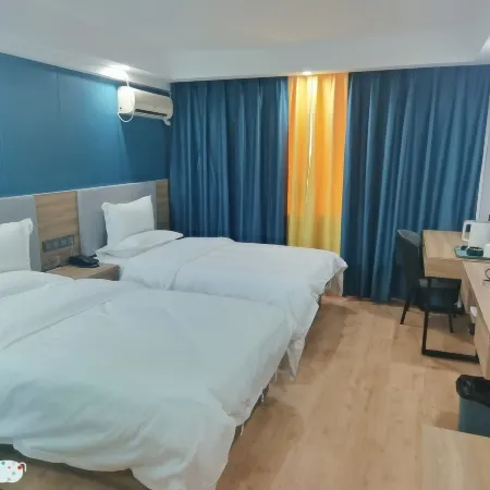 Urumqi Jiujia Business Hotel