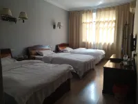 Shibing Qinghong Hotel