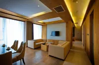 Zhi Resort • Riverside