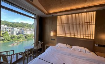 Yuelai River View Hotel (Zhenyuan Ancient City Scenic Area Branch)