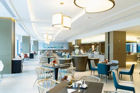 CHARMING HOTEL Отели рядом с достопримечательностью «Moon Lake Scenic Area»