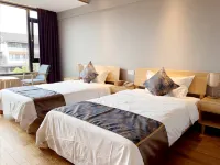 Yichun Dequan Hot Spring Hotel Hotels near Ancient Observatory