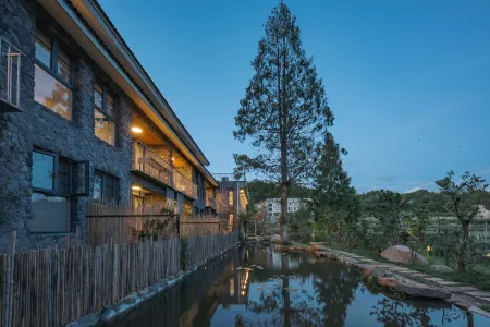 Langshuixi Shanju Отели рядом с достопримечательностью «Shiliang Waterfall»