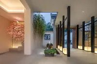 Dongyueli Hotel (Shaoxing Downtown Area Cangqiao Straight Street)