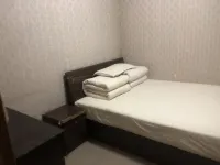 Xinxiang County Building Materials Express Hotel