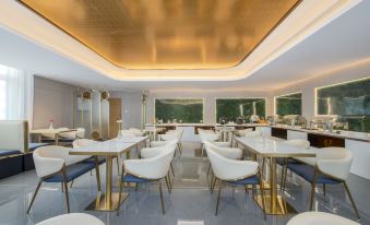 Vienna Classic Hotel (Tianjin North Station Beining Park Subway Station)