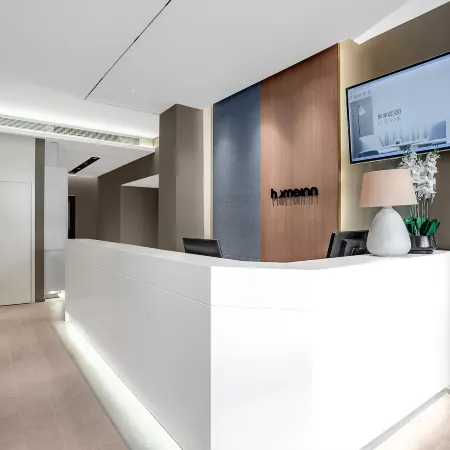 Homeinn · neo (Shanghai Yan'an West Road Subway Station) Отели рядом с достопримечательностью «Чаннин»