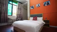 Sencai Hotel (Mengla Star Night Market)