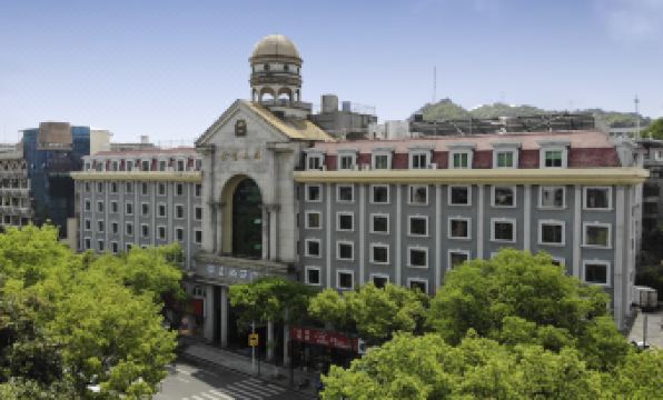 Tonglu Senboli Hotel (Tonglu Fuchun Road Branch)