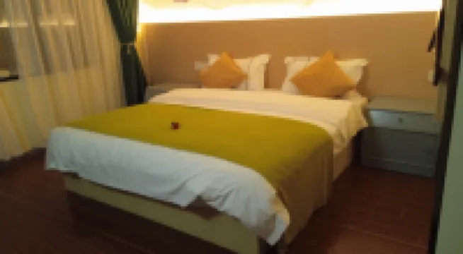 Yingbin Hotel (Hengshan Scenic Area Big Temple)