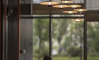 Joyful Tour Grand Rezen Hotel (Zunyi Railway Station)