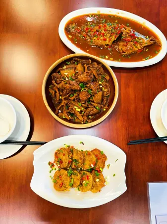 A guesthouse(Moon Bay Scenic Spot Store, Guanzhong Line, Yunnan )