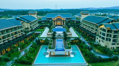 XinYu  Fairy Lake Tianmu Hot Spring Resort Hotel Hotel berhampiran Jiangkou Reservoir