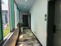 Yiyang Hongyuan Hotel