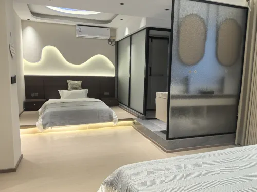 Shijian Smart Homestay (Luding Memorial Park)