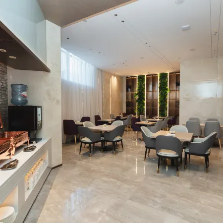 Lavande Hotel (Chaoyang Jianping County Government)
