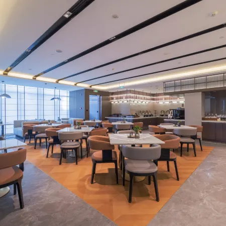 Atour Hotel (Jiamusi City Government Wanda Plaza Branch)