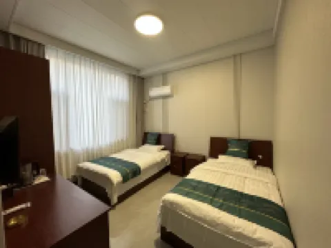 Hebei Yinsheng Hotel