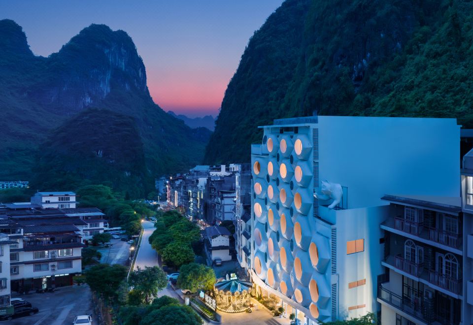 hotel overview picture