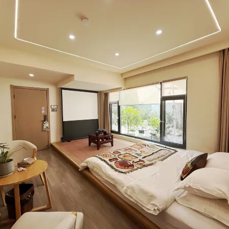 Ju Wuzhu Homestay (Heyuan Pishi Street Branch)