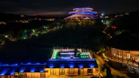 Qixin Xiaozhu Hostel - Romantic