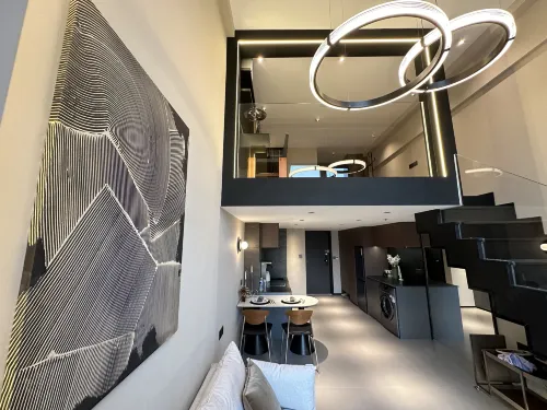 Linyun Mountain Residence Homestay (Zhongjian Zhixing Binjiang Plaza)