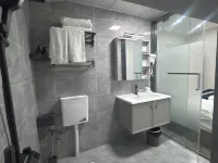 Liuwu Yunqijiang Chinese Inn (Lhasa Railway Station)