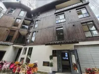 Laiyin Lying Homestay Hotels in Taijiang