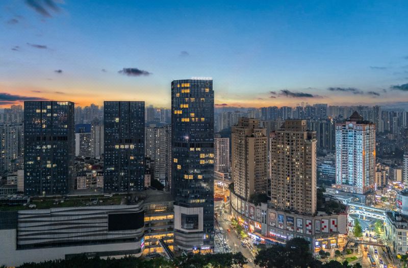 Allia Platinum Crystal Hotel (Chongqing Yangjiaping Metro Station Branch)
