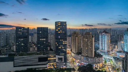 ALLIA Platinum Hotel (Chongqing Yangjiaping Metro Station Branch) Отели рядом с достопримечательностью «Chongqingligong University»