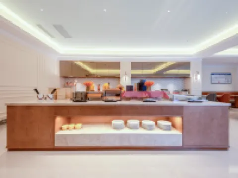 Vienna Hotel (Jubao Road, Zhidan County)