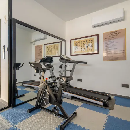 Yinmo Resort Hotel (Huangshan Yixian Hongcun Scenic Area Branch)
