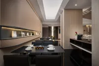 D·W·Hotel - New